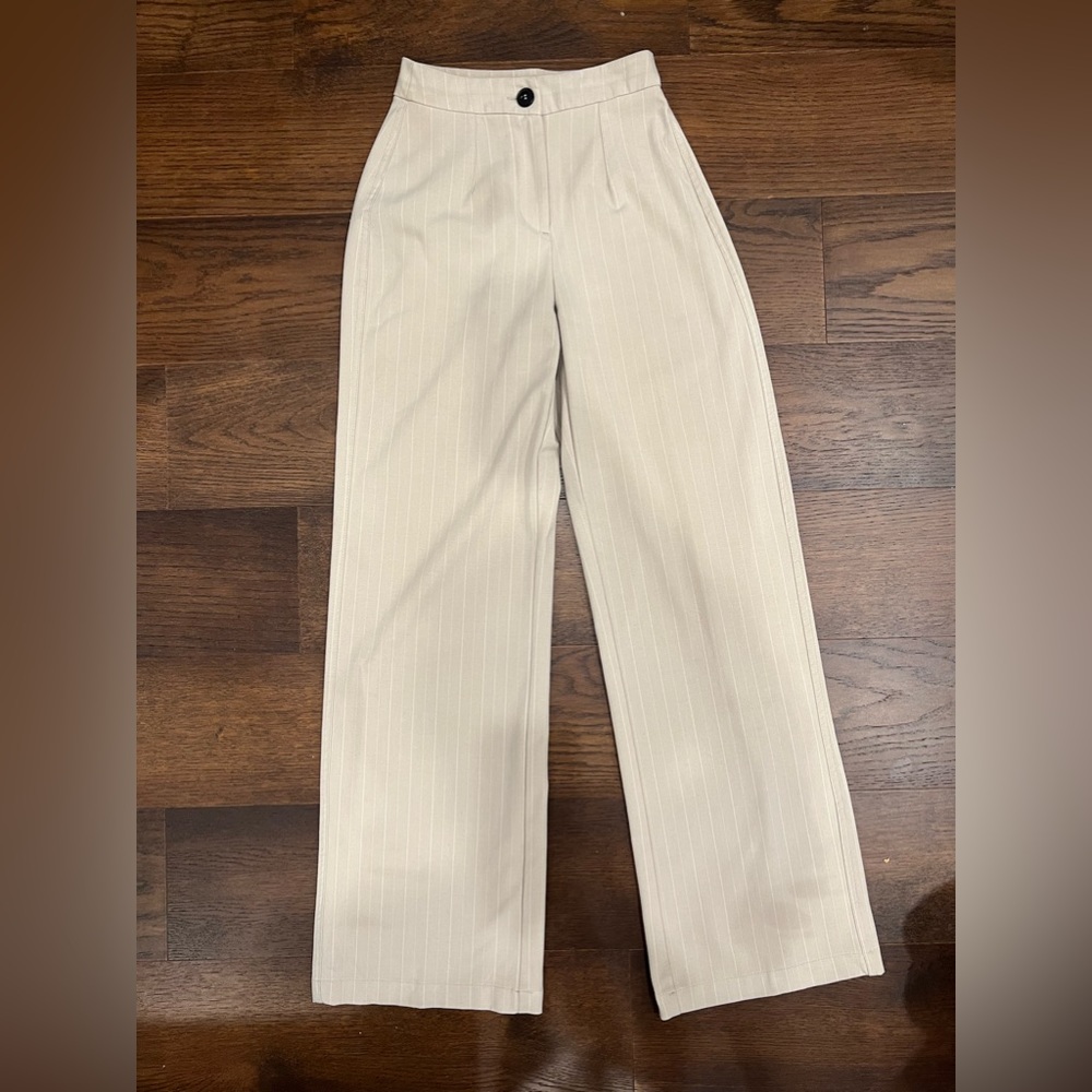 Bershka Wide-Leg Pants with Back Pocket